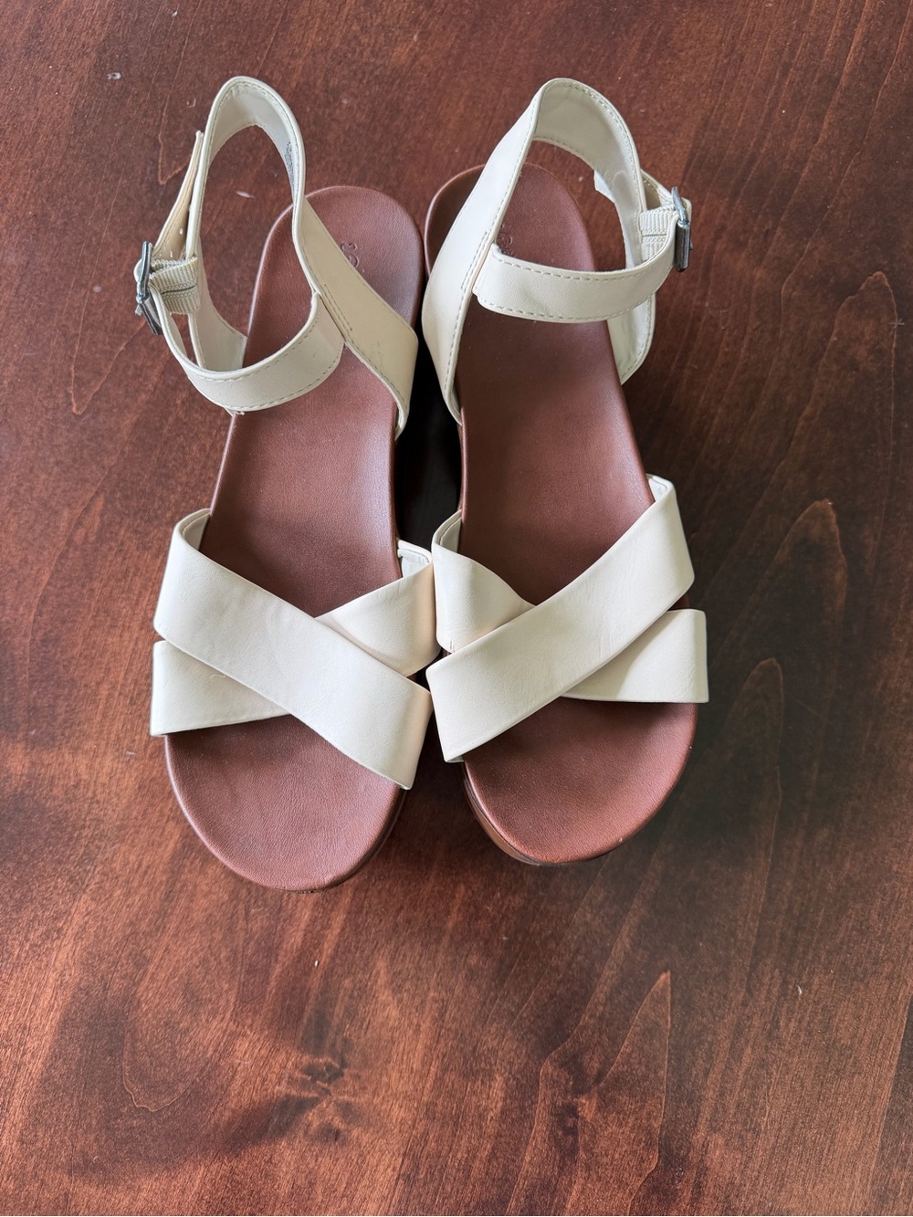 Universal Thread Women’s Beige Crisscross Ankle-Strap Sandals - worn once